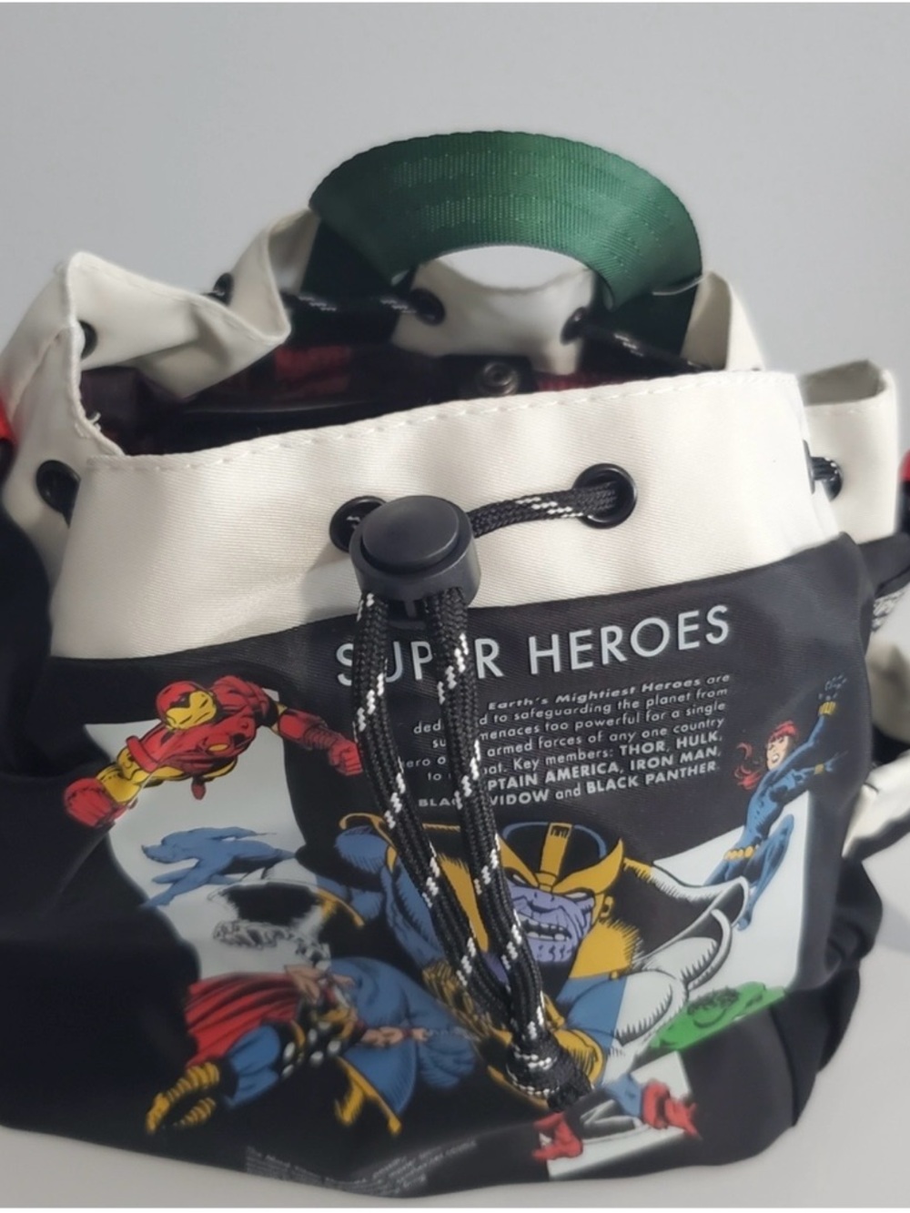 Marvel Super Heroes & Villains Print Drawstring Bag Black, White, Green